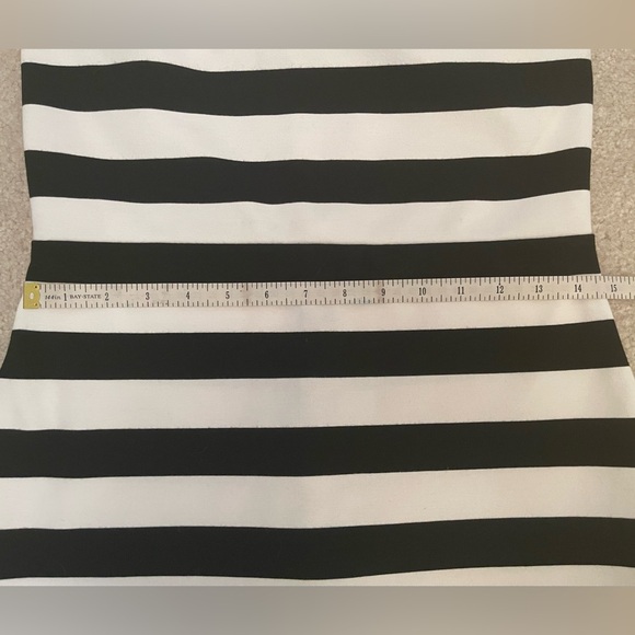 Strapless Body Con Dress by EXPRESS - Picture 5 of 12